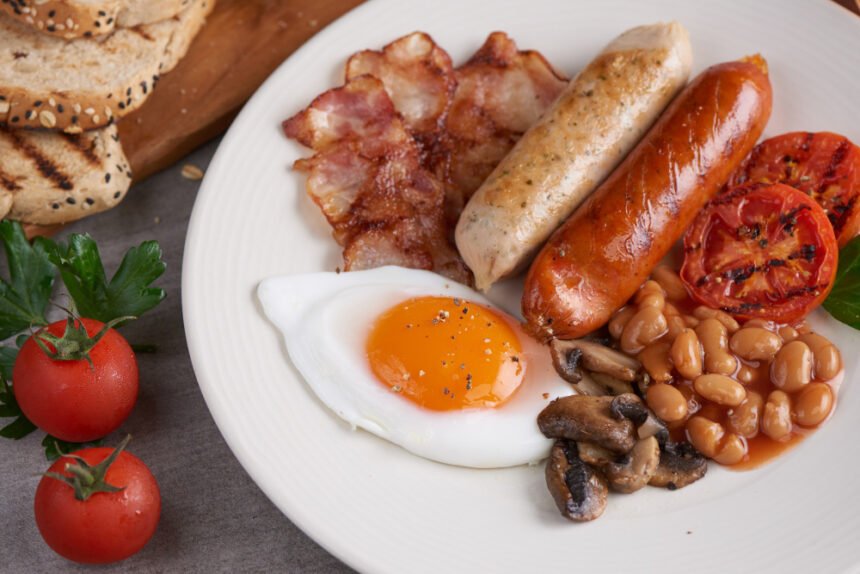 The Ultimate Guide to Enjoying a Full Irish Breakfast in Manhattan