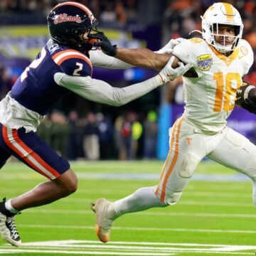 Nashville Thriller: How Illinois Stunned Tennessee in a Music City Bowl for the Ages