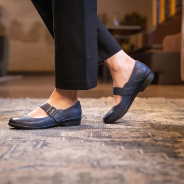 Best Shoes for Teachers in the USA (2026 Comfort & Support Guide)