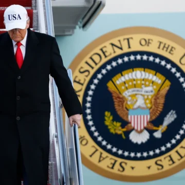 Senate Blocks Bid to Curb Trump’s Venezuela War Powers: What the Vote Means for U.S. Democracy Senate Blocks Bid to Curb Trump’s Venezuela War Powers: What the Vote Means for U.S. Democracy